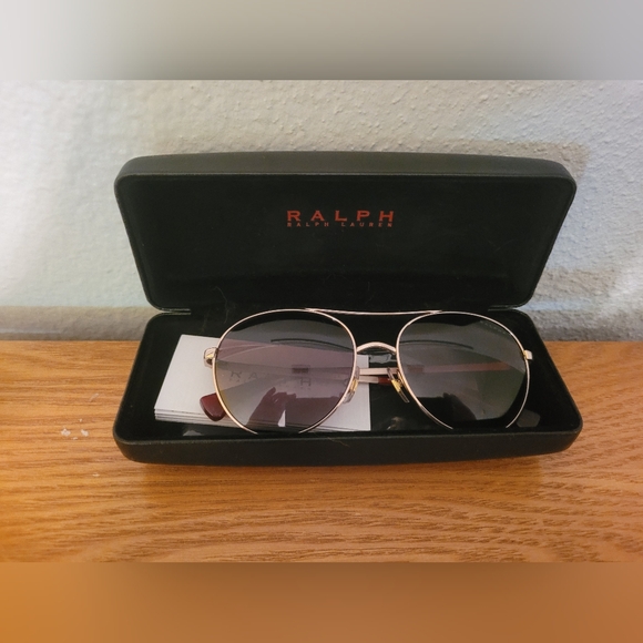 Ralph Lauren sunglasses - Picture 5 of 9